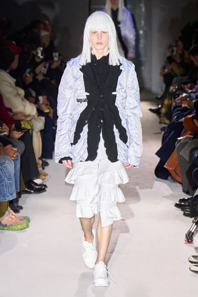 Look 35